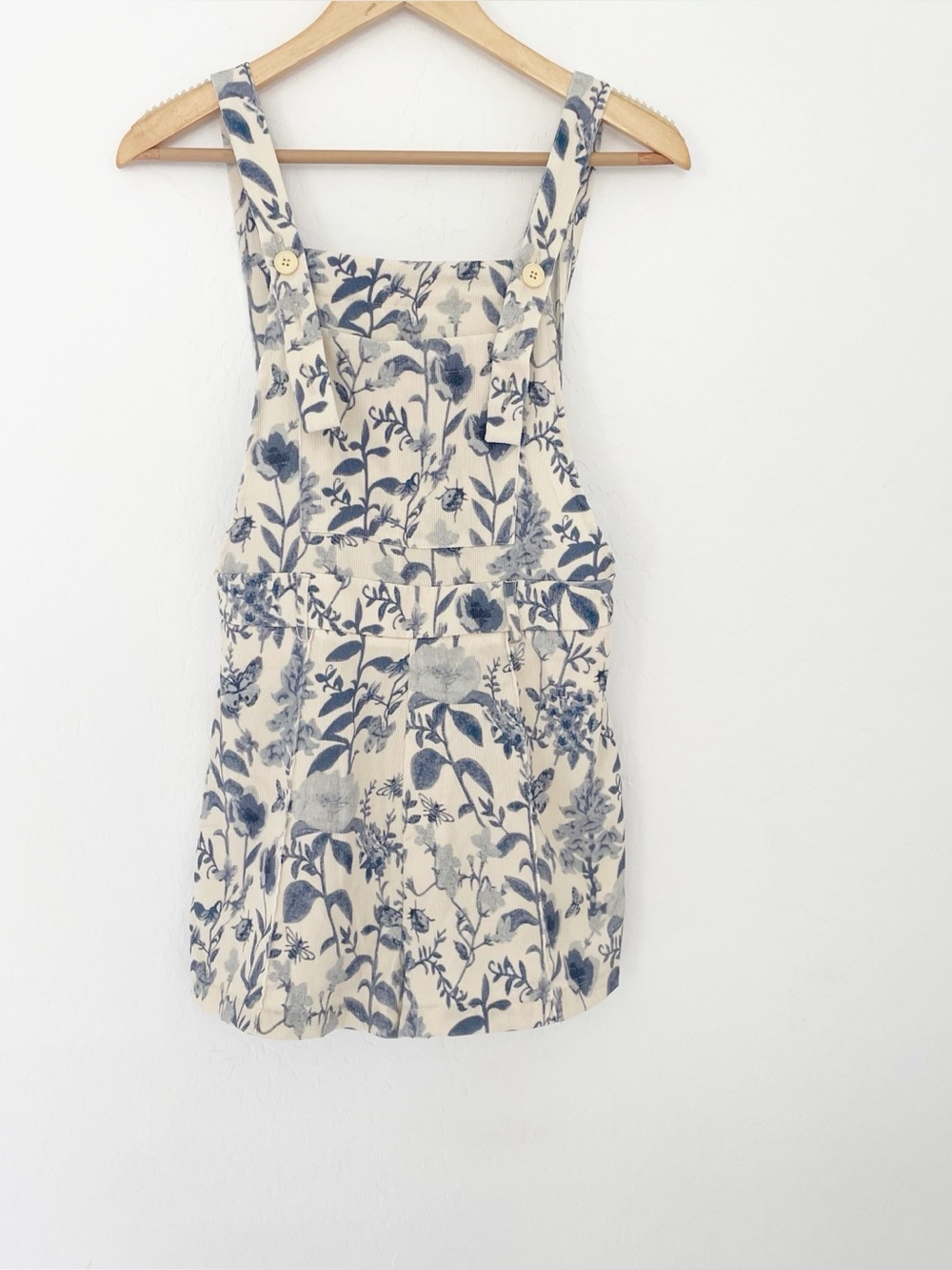 Cider floral corduroy shortalls romper size small
